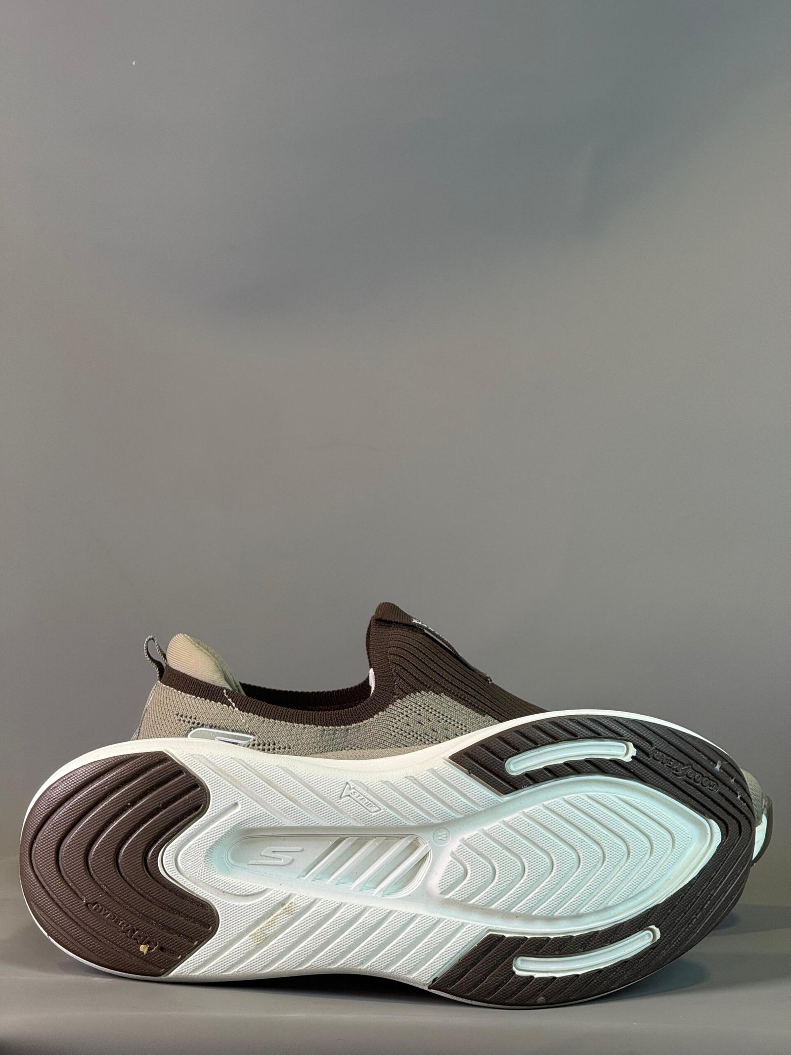 Skechers Max Cushioning Premium Slip-On - Brown & Beige - Image 3