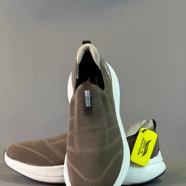 Skechers Air-Cooled Arch Fit Max Cushioning - Taupe Brown