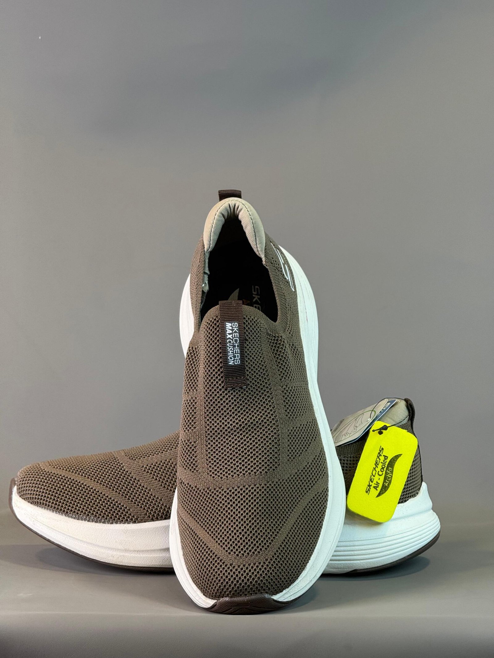 Skechers Air-Cooled Arch Fit Max Cushioning - Taupe Brown