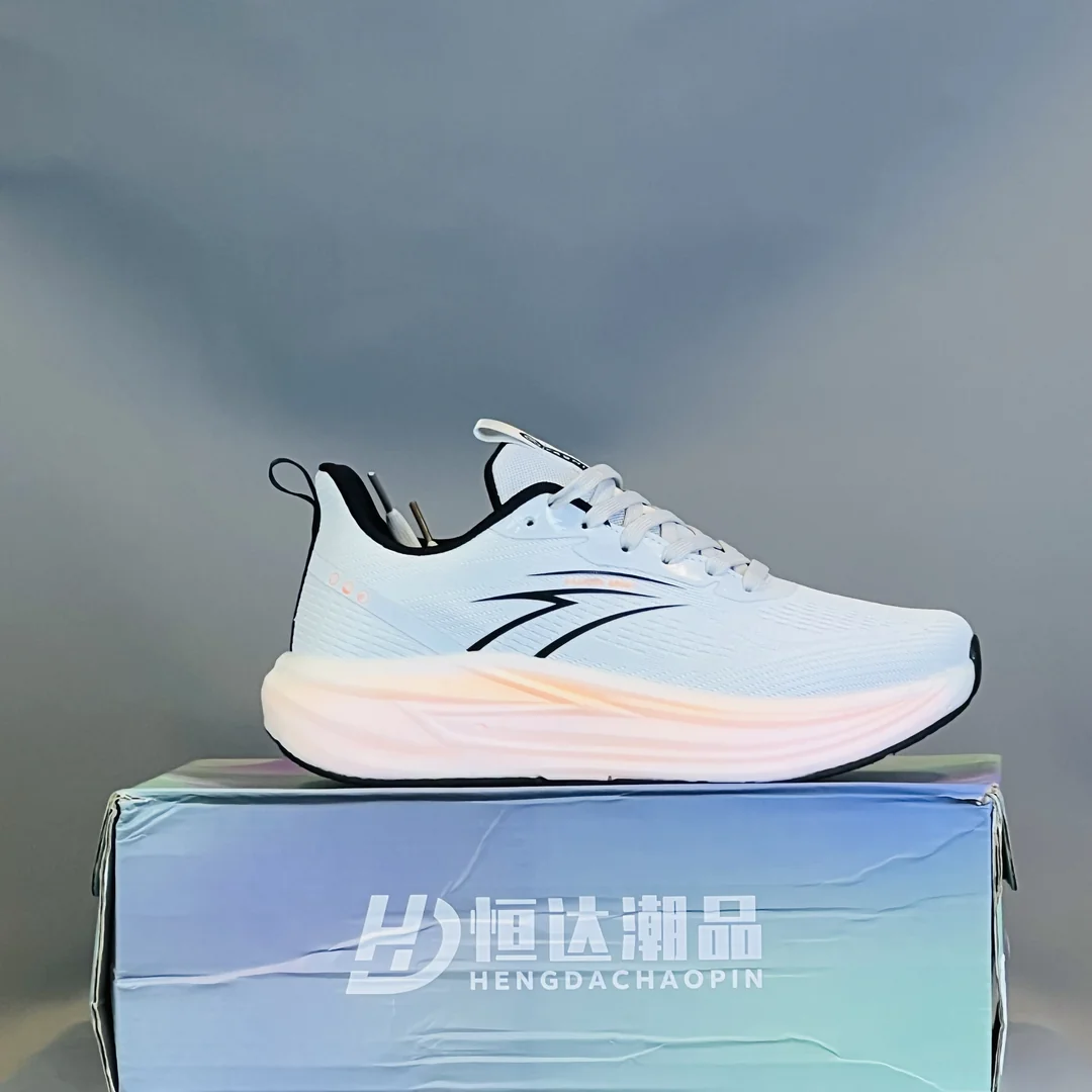 White & Peach Accent Sole Dynamic Streak Sneakers - Image 3