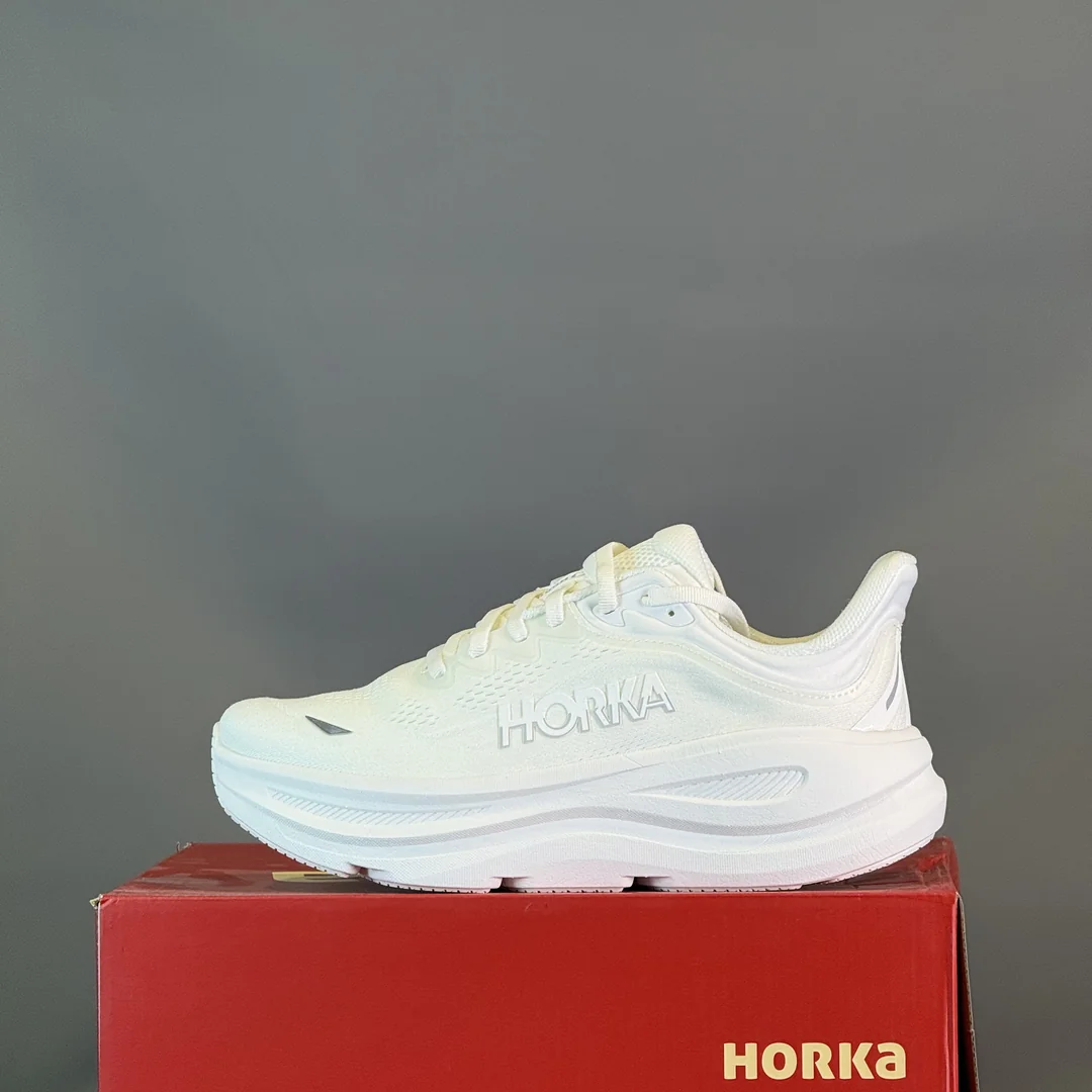 HORKA Lightweight Medicated Running Shoes - Image 4